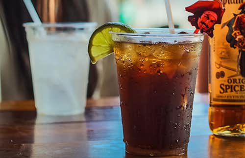How to make a Cuba Libre with Spiced Rum – Devon Rum Co.